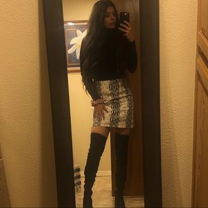 🐍❤️Small Print mini skirt!